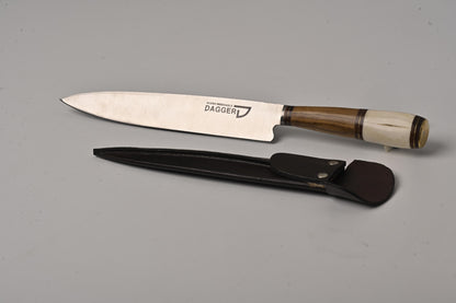 Filo y Más 20 cm wood and bone handle knife beside its sheath