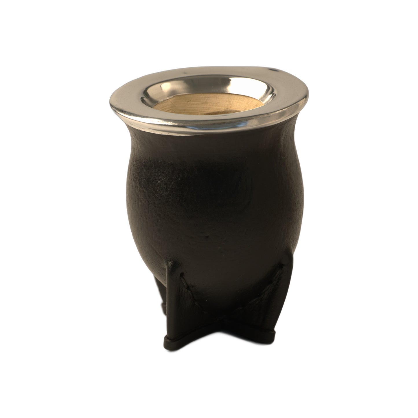 Camionero mate with polished steel rim and base
